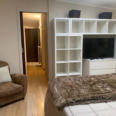 Residenza Taliedo, In Casa Privata, Abitata, Solo Camera Doppia E Bagno Personale Milánó Kültér fotó